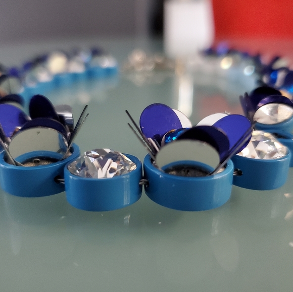 Necklace - Picture 3 of 8